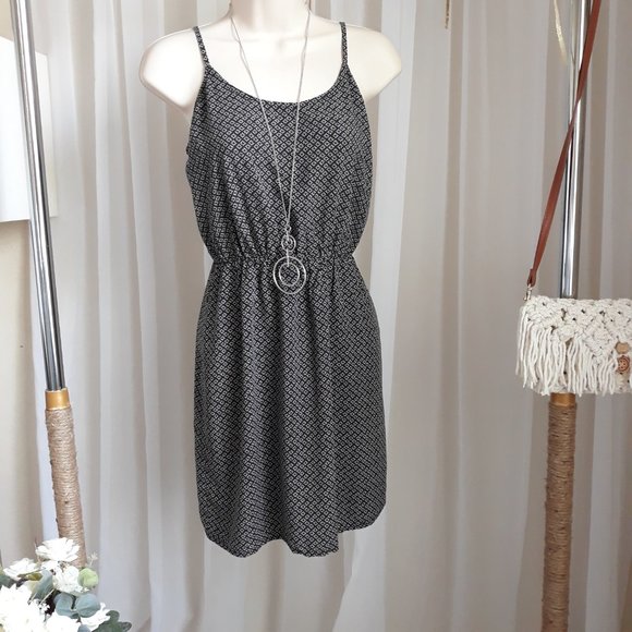 BLACK STRAP DRESS / BRAND OLD NAVY (SIZE XS) - Picture 1 of 15